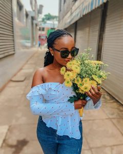 DOWNLOAD MP3 Elani - Heartbeat