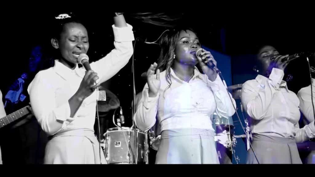 DOWNLOAD MP3 Chandelier de Gloire - Rafiki Mwema (Yule aliyenipenda) AUDIO