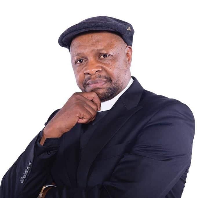 DOWNLOAD MP3 Solly Mahlangu - Siyabonga Jesu (Wa Hamba Nathi)