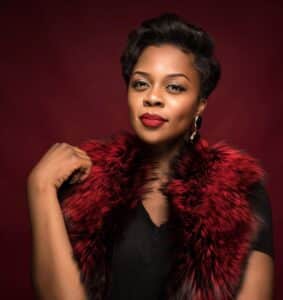 DOWNLOAD MP3 Amanda Malela - Kumama