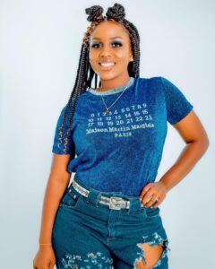 DOWNLOAD MP3 Meja Kunta - Sina Ft Malkia Karen