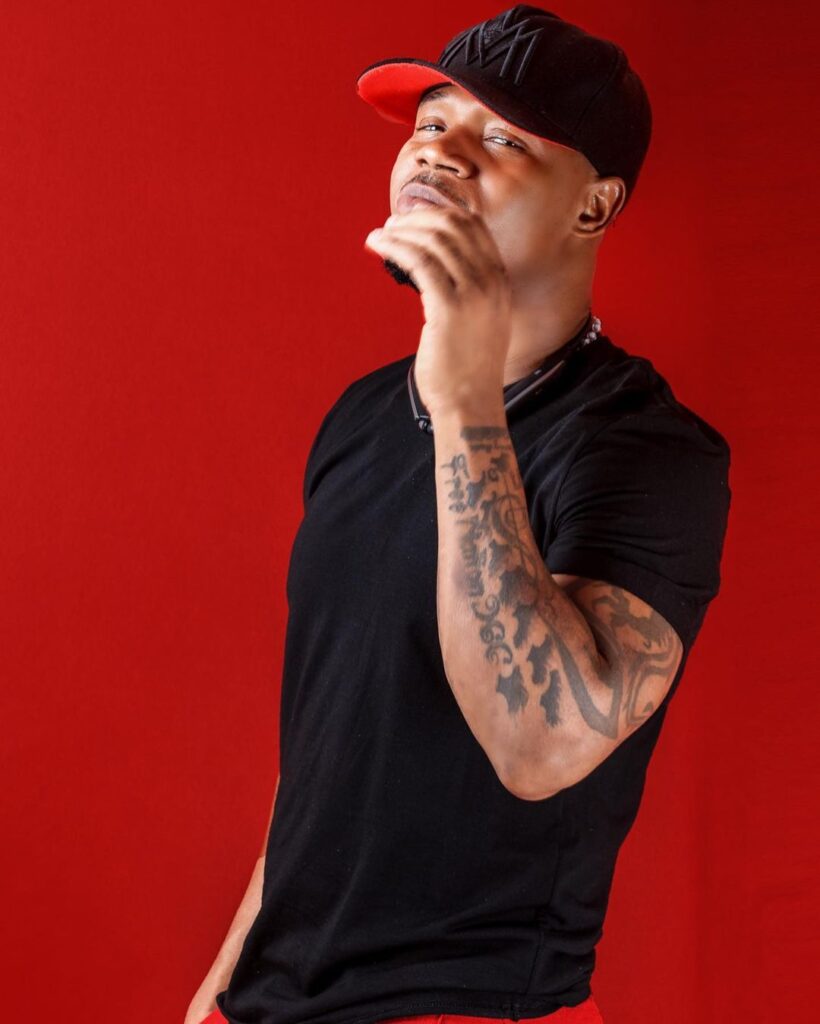 DOWNLOAD MP3 Nay Wa Mitego - Hello