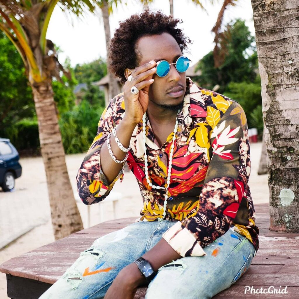 AUDIO R-Flow - Rosalina MP3 DOWNLOAD