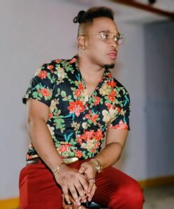 DOWNLOAD MP3 Bob Junior - Ni Chum AUDIO