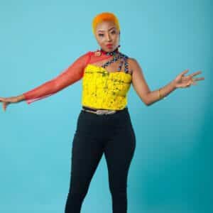 DOWNLOAD MP3 Vivian - Attention Ft Redsan AUDIO