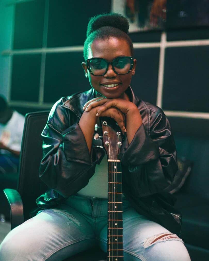 Maua Sama Ft Hanstone – Iokote LYRICS