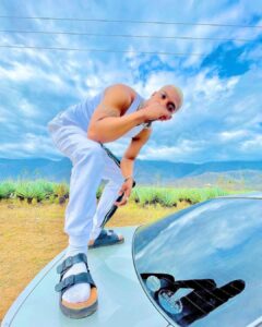 Kusah Ft. Saraphina - Tamu LYRICS