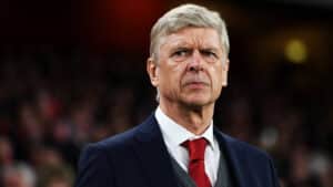 They didn't contribute defensively - Wenger criticizes two Man Utd players