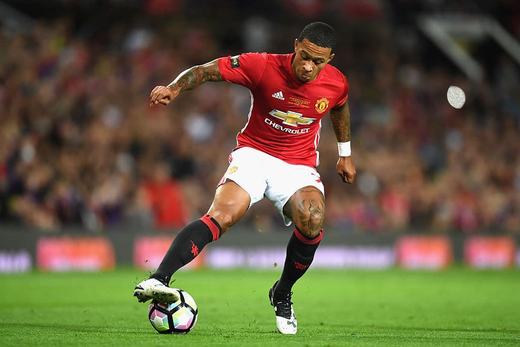 Manchester United linked with move for ex-Red Devil Memphis Depay