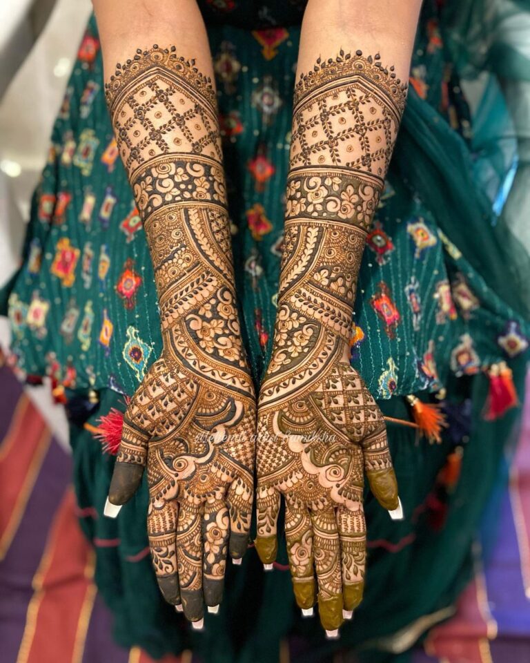 100+ Latest Back Hand Bridal Mehndi Designs (2023) - TailoringinHindi