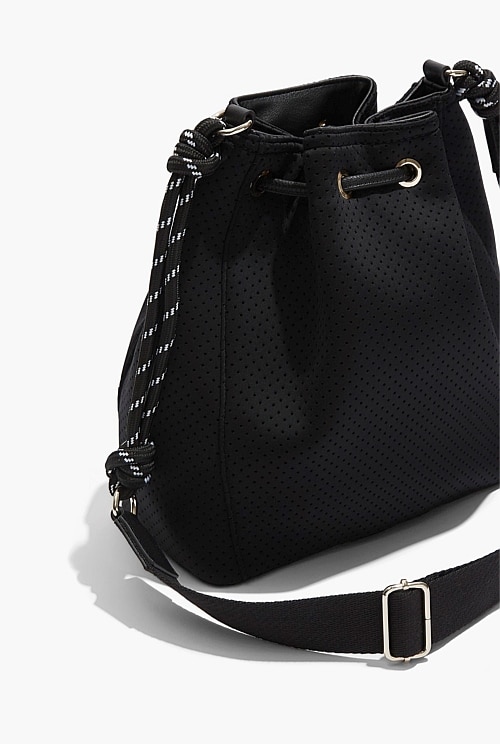 10 Best Country Road Bags of 2023 — citiMuzik