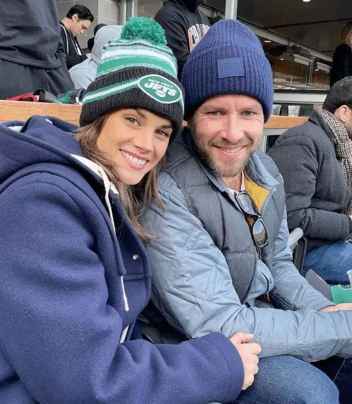 Who is Tom Oakley? All About Missy Peregrym's husband - citiMuzik