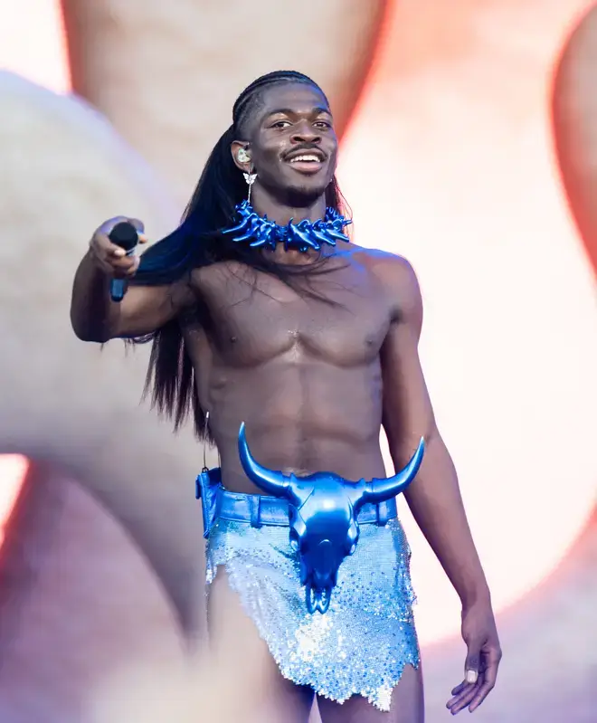 Lil Nas X's Hilarious Reaction to Sex Toy Thrown on Stage During Performance — citiMuzik