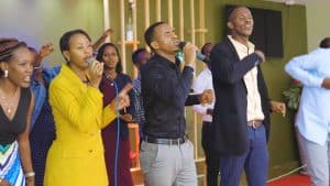 AUDIO Nzungu ft Aimee Frank & Ehud - NIMUTUZE MP3 DOWNLOAD