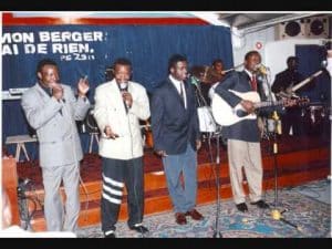 AUDIO Charles Mombaya - Yesu Nalingi Yo MP3 DOWNLOAD