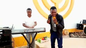 AUDIO Esau Tosh - Mungu Wa Salama MP3 DOWNLOAD