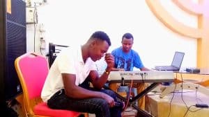 AUDIO Esau Tosh - Baba Namna Gani MP3 DOWNLOAD