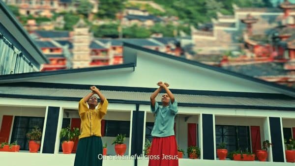 VIDEO: Vestine & Dorcas – KUMUSARABA