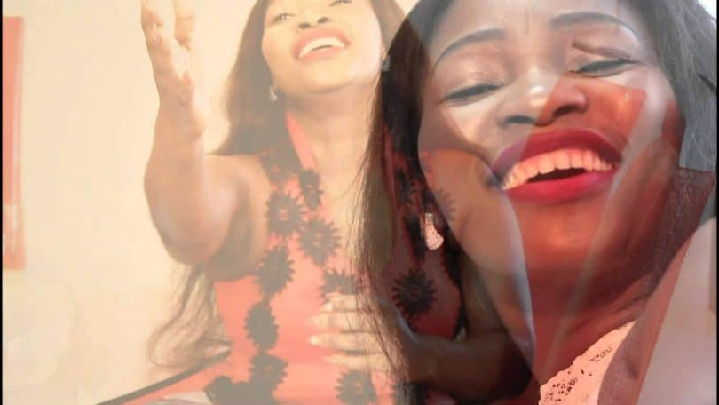 Fikile Mlomo - UJesu Uyangenelela