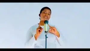 Lady Sphesh Ft Dj Tpz - Nguwe