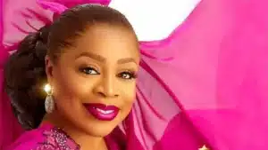 SINACH : DONE IT AGAIN