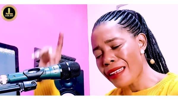 LILIAN JAIRO - MAMBO 