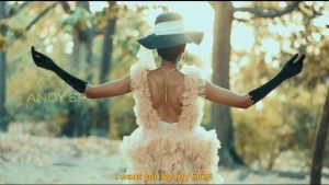 Gyna – AWAY MP3 DOWNLOAD